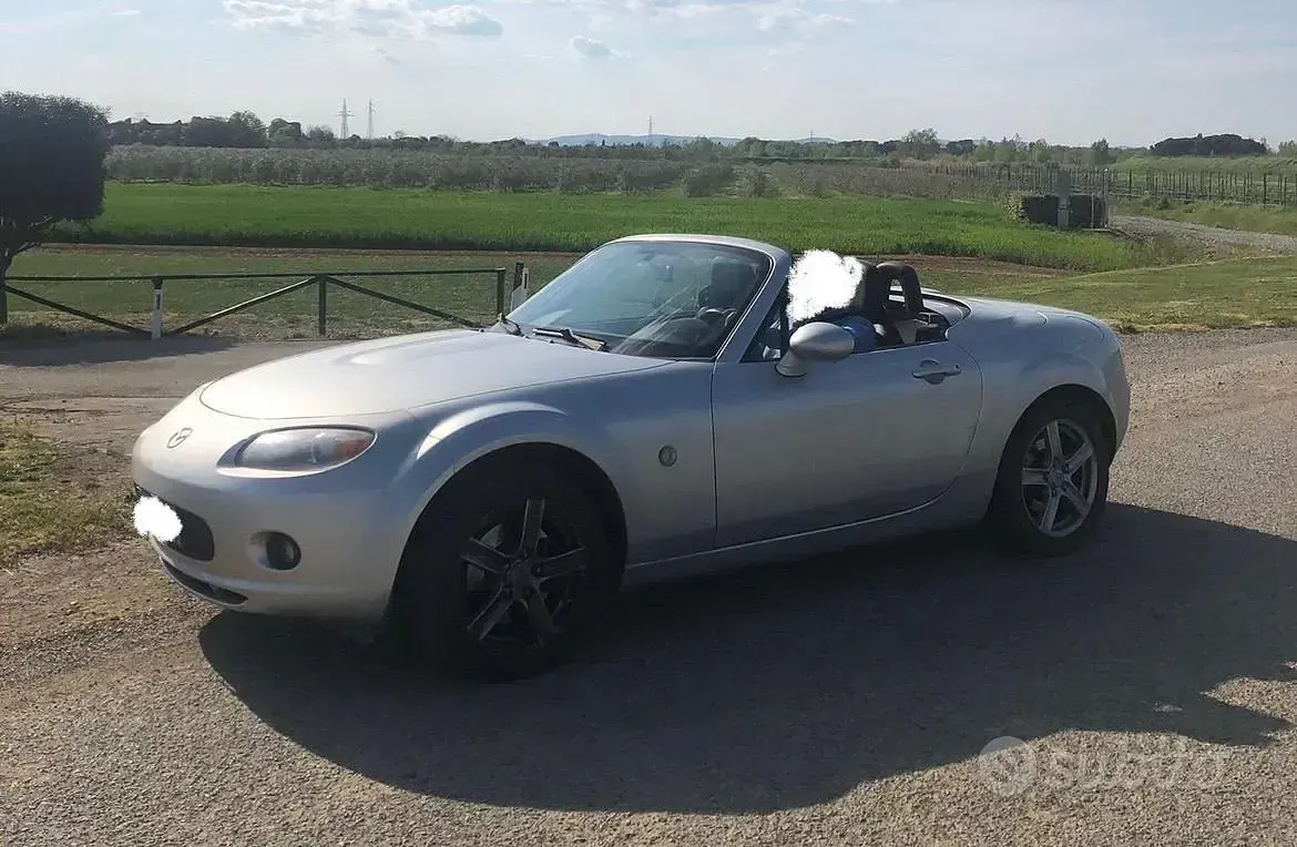 Usata Mazda MX5 126 CV (92 kW) 2008 Grigio Cabrio