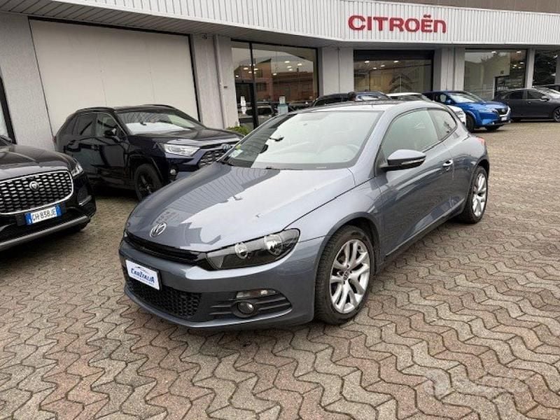 Begagnad VW Scirocco 140 HK (102 kW) 2009 Grå Sportkupé