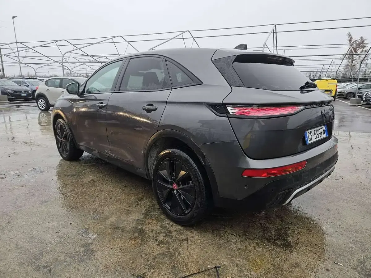 Usata DS Automobiles DS7 Crossback Performance 131 CV (96 kW) 2023 Argento SUV
