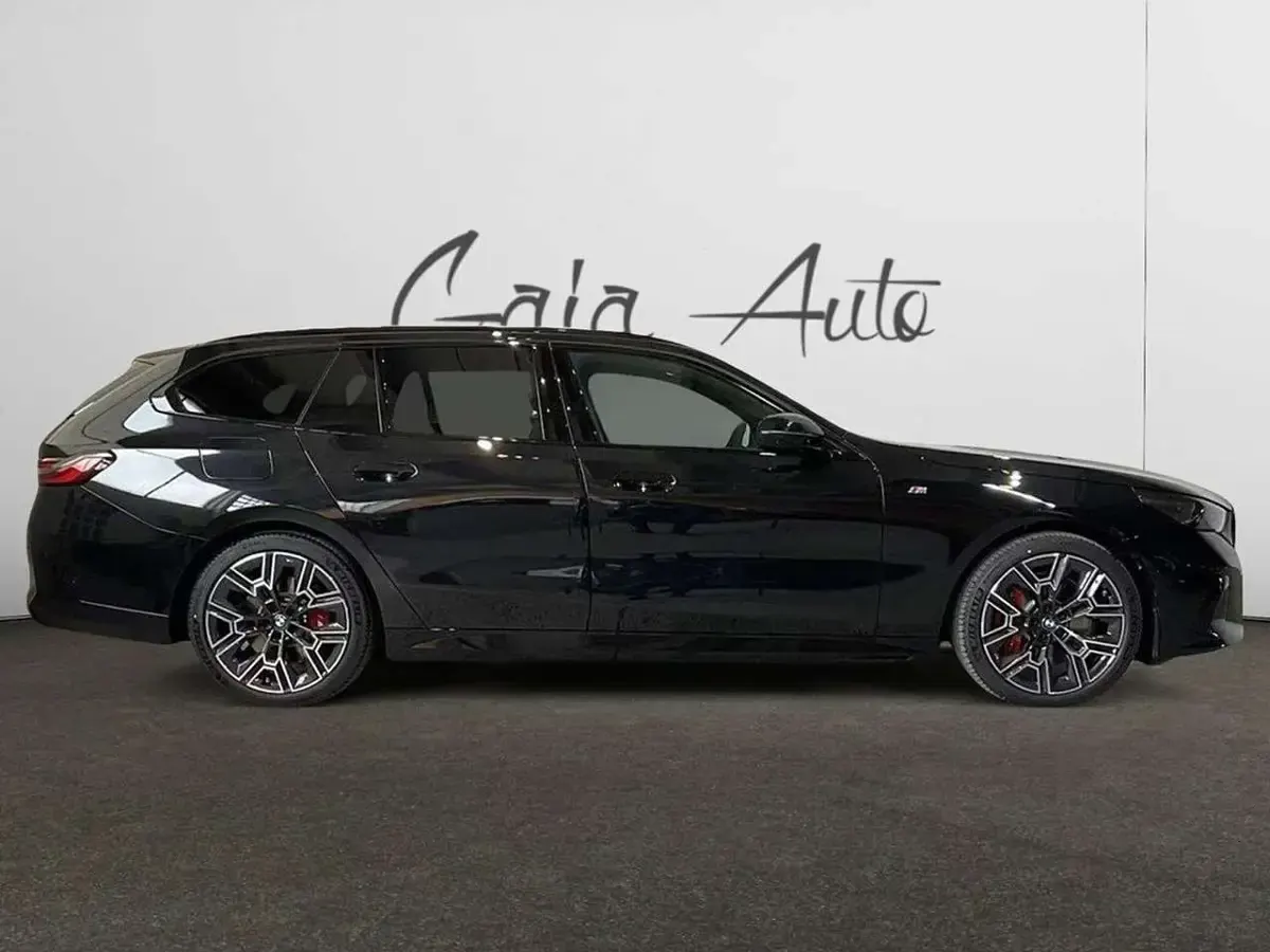 Usata BMW 540 M Sport 286 CV (210 kW) 2025 Nero Station wagon