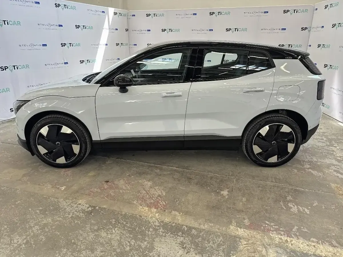 Usata Volvo EX30 Performance 314 kW (428 CV) 2024 Blu SUV