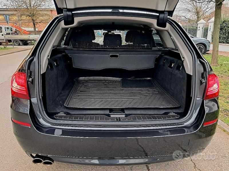 Usata BMW 520 Efficient Dynamics 190 CV (139 kW) 2016 Grigio Station wagon