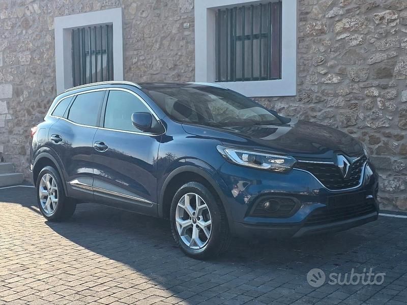 Usata Renault Kadjar Black Edition 115 CV (84 kW) 2020 Blu SUV