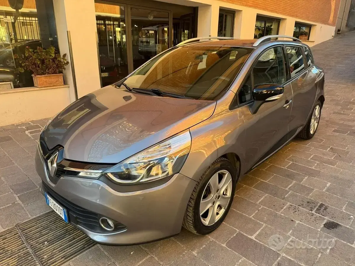 Usata Renault Clio 75 CV (55 kW) 2016 Grigio Station wagon