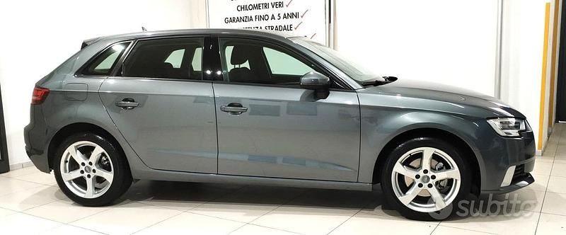 Usata Audi A3 Sport 116 CV (85 kW) 2018 Grigio Berlina