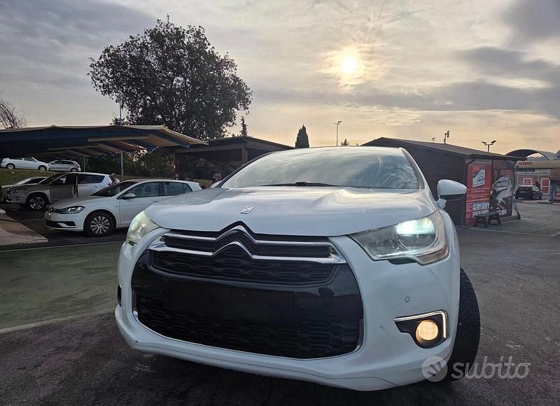 Bianco Usata 2013 Citroën DS4 Due volumi | 6500 € - Immagine 1/4