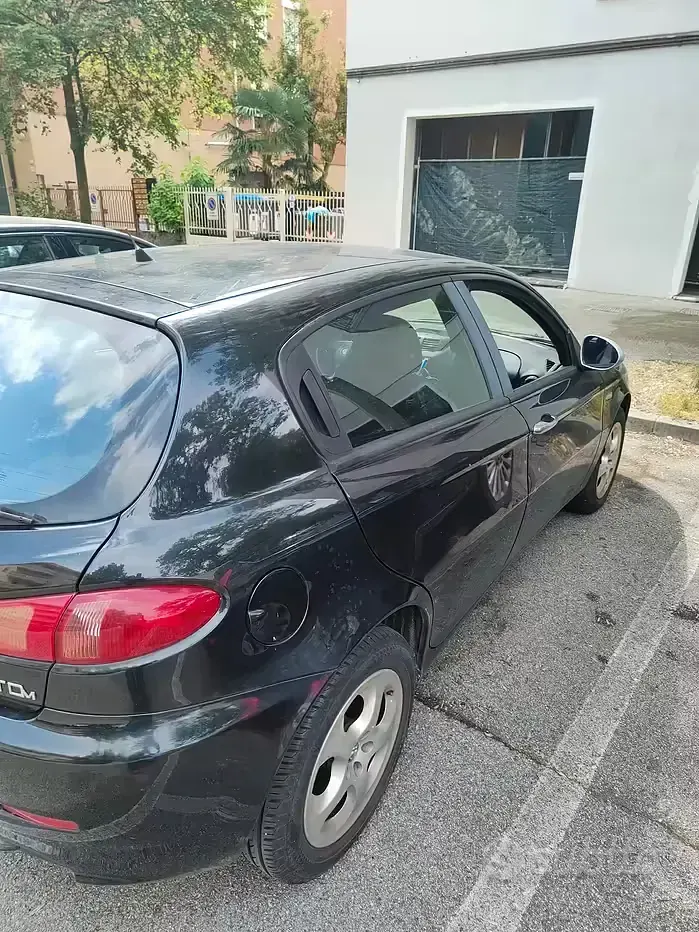 Begagnad Alfa Romeo 147 120 HK (88 kW) 2009 Halvkombi