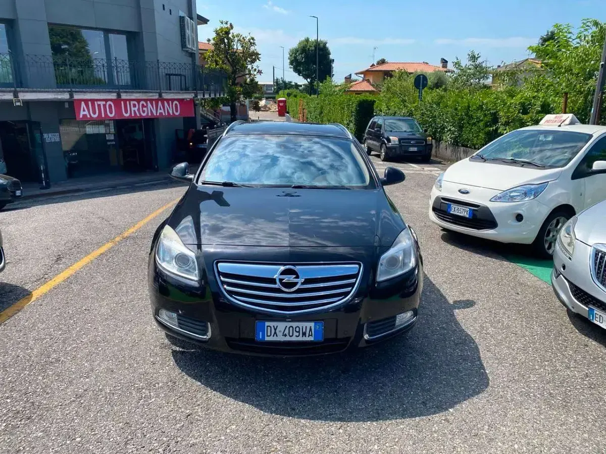 Usata Opel Insignia Cosmo 160 CV (117 kW) 2009 Blu/azzurro Station wagon