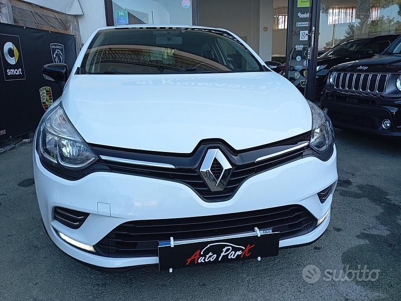 Usata Renault Clio IV LIMITED 90 CV (66 kW) 2018 Bianco Berlina