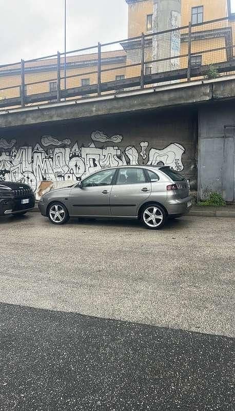 Usata Seat Ibiza 69 CV (50 kW) 2006 Berlina