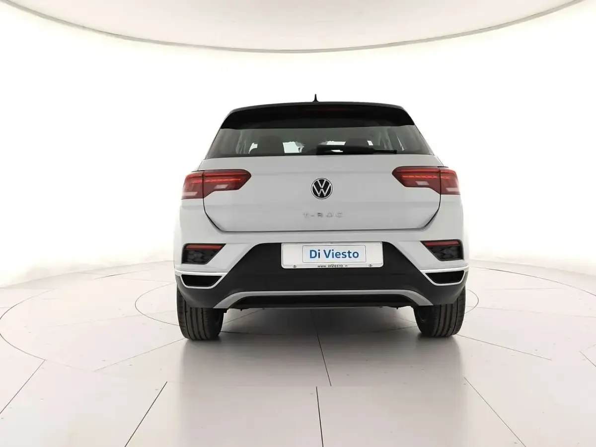 Usata VW T-Roc Sportline 150 CV (110 kW) 2021 K8 white silver metallizzato SUV