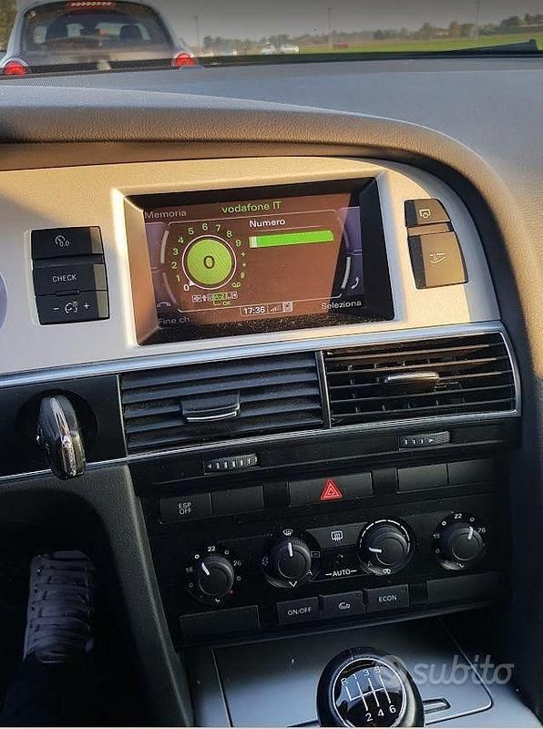 Usata Audi A6 240 CV (176 kW) 2011 Blu Station wagon