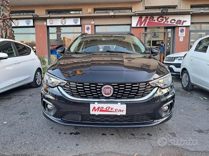 Usata Fiat Tipo Business 130 CV (95 kW) 2020 Nero Station wagon