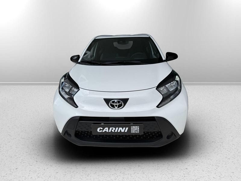 Nuova Toyota Aygo X Active 72 CV (52 kW) 2025 Biancointerni neri SUV