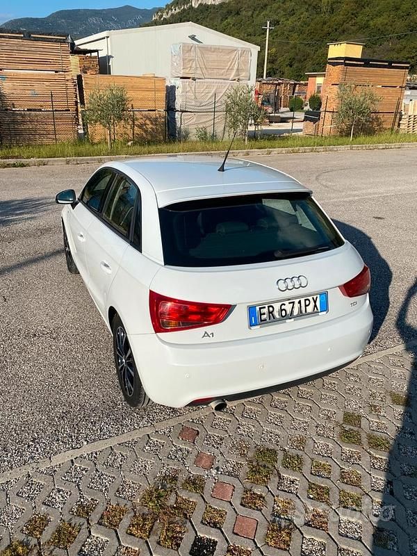 Usata Audi A1 Sportback Sport 116 CV (85 kW) 2013 Bianco Utilitaria