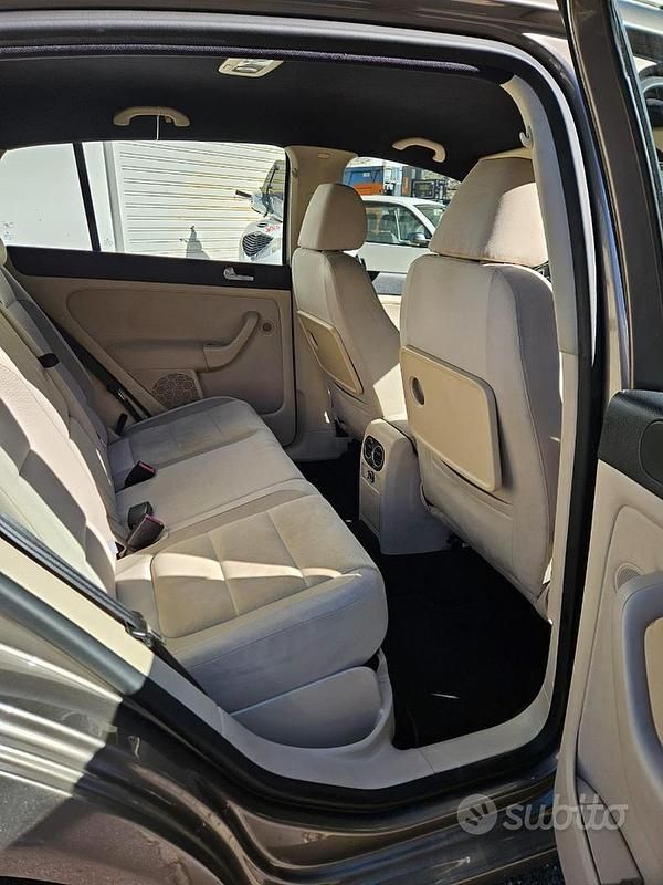 Usata VW Golf Plus Cross 2009 Grigio Monovolume