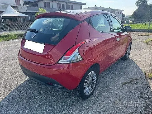 Usata Lancia Ypsilon S 85 CV (62 kW) 2012 Rosso Utilitaria