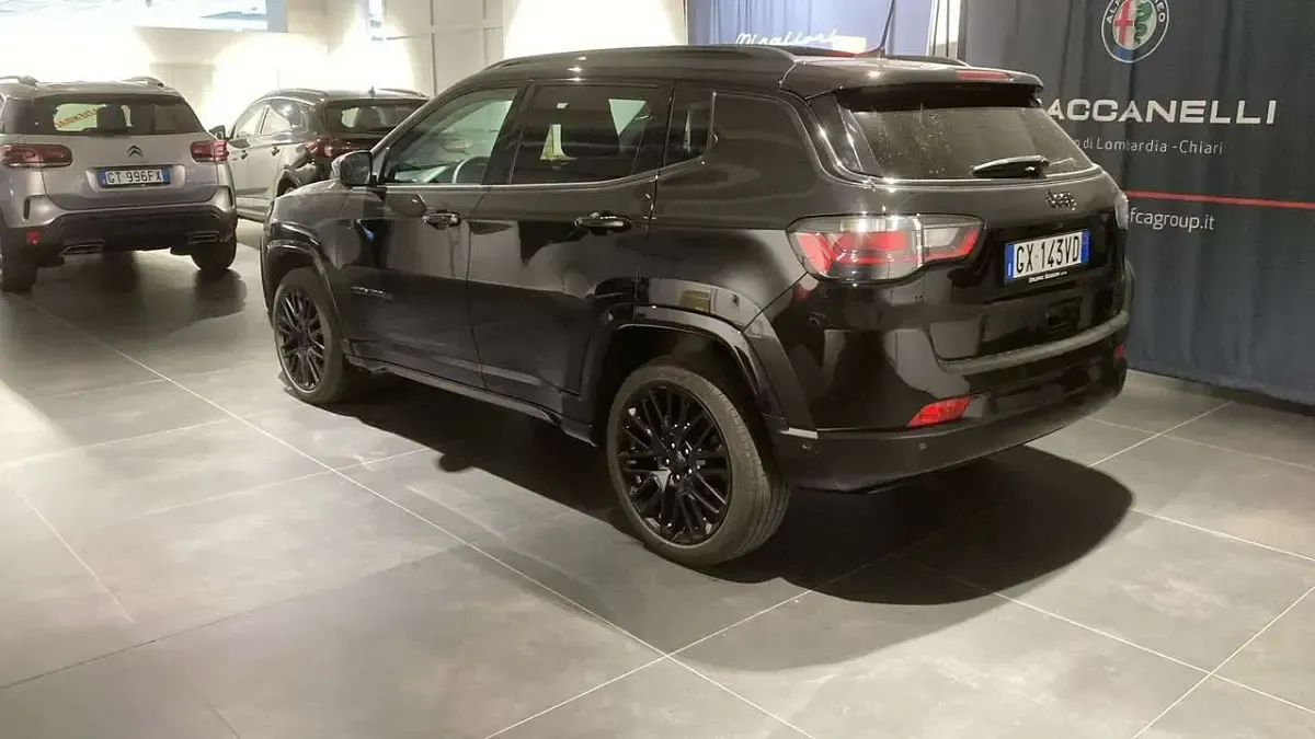 Usata Jeep Compass Summit 131 CV (96 kW) 2025 Nero SUV