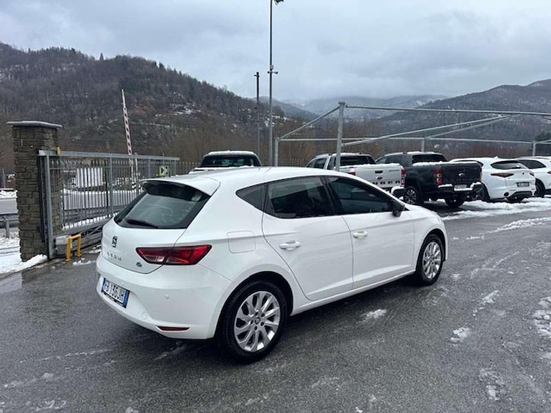 Usata Seat Leon FR 110 CV (80 kW) 2015 Bianco Berlina