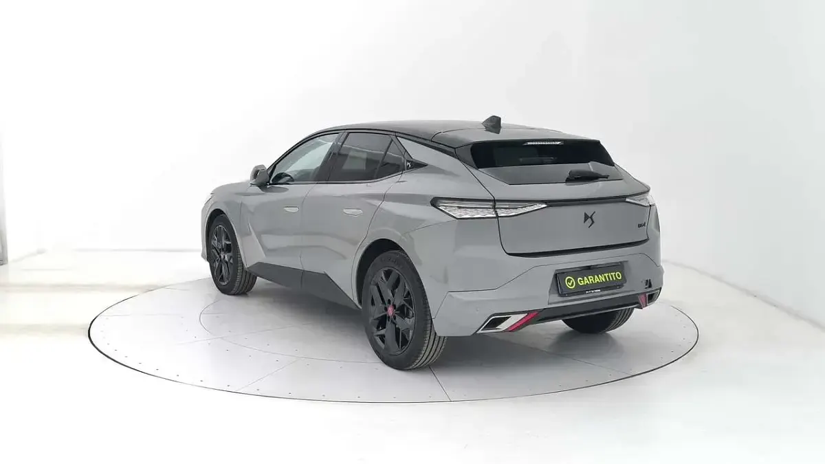 Usata DS Automobiles DS4 Performance Line Plus 131 CV (96 kW) 2023 Grigio cristallo SUV