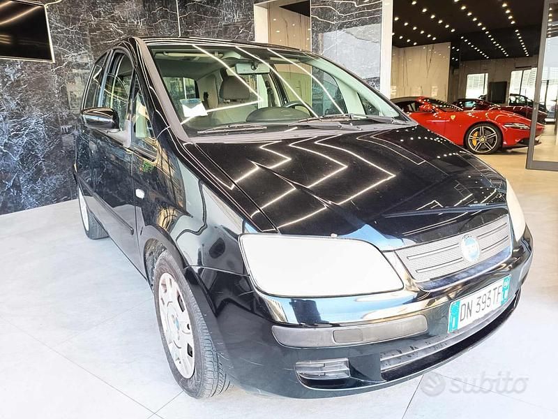 Usata Fiat Idea 70 CV (51 kW) 2008 Nero Monovolume