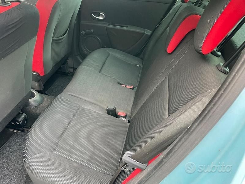 Usata Renault Clio II 105 CV (77 kW) 2008 Grigio Berlina