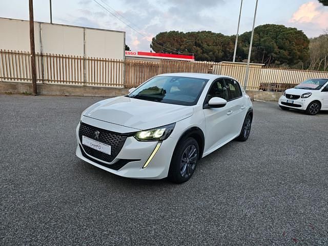 Usata Peugeot e-208 Allure 100 kW (136 CV) 2020 Bianco Utilitaria