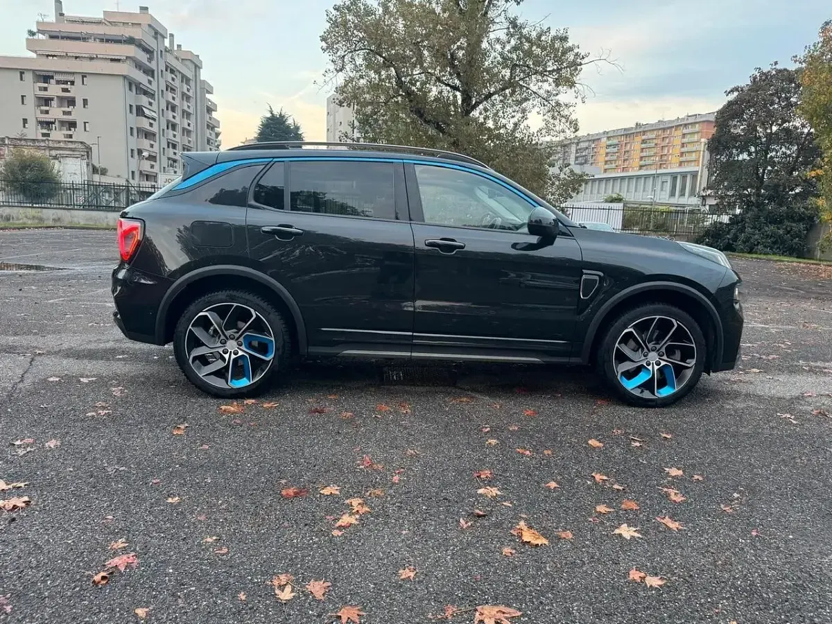 Usata Lynk & Co 01 180 CV (132 kW) 2022 Nero SUV