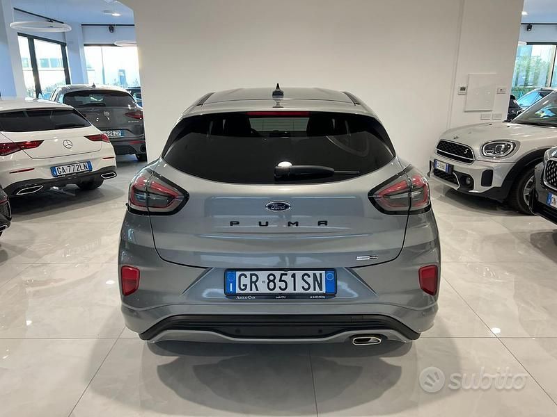 Begagnad Ford Puma ST-Line 125 HK (91 kW) 2023 Grå SUV