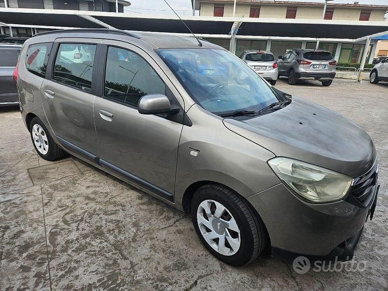 Usata Dacia Lodgy Ambiance 110 CV (80 kW) 2012 Antracite metallizzato Monovolume