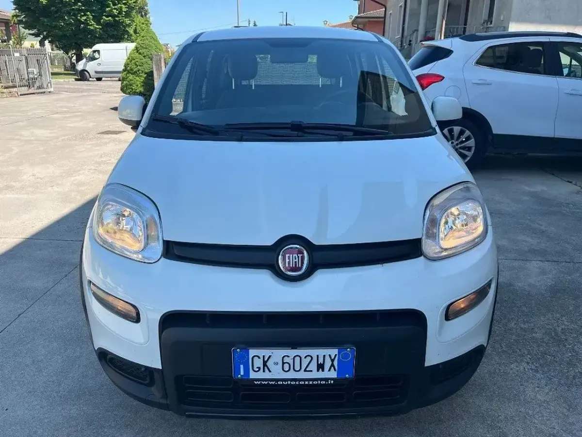 Usata Fiat Panda Sport 69 CV (50 kW) 2022 Bianco Utilitaria