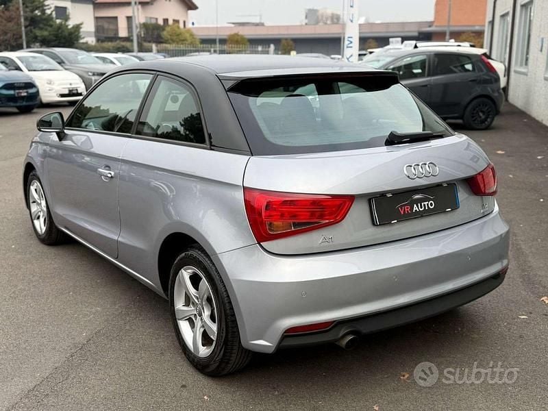 Usata Audi A1 90 CV (66 kW) 2015 Argento Utilitaria
