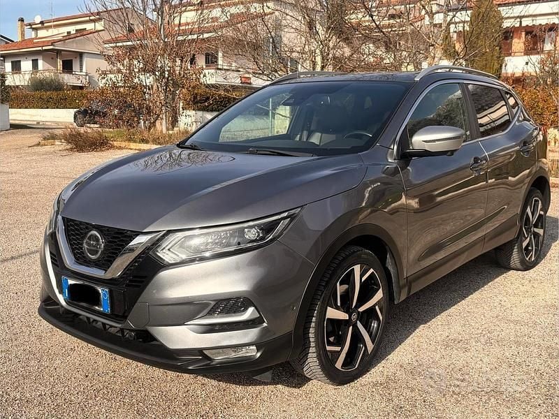 Usata Nissan Qashqai Tekna+ 115 CV (84 kW) 2020 Grigio SUV