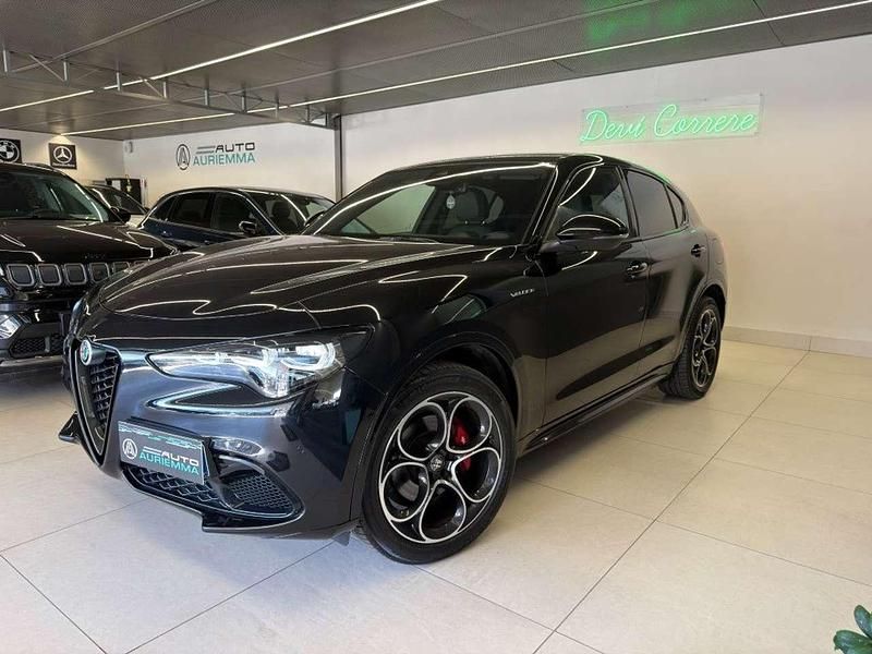 Nero Usata 2024 Alfa Romeo Stelvio Veloce SUV | 40.800 € (Buon prezzo) - Immagine 1/4
