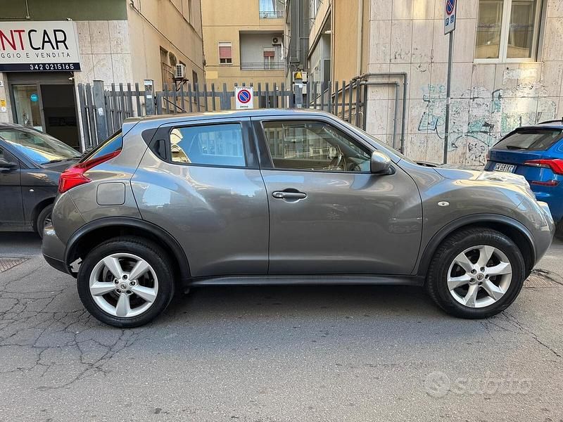 Usata Nissan Juke Acenta 110 CV (80 kW) 2012 Grigio SUV