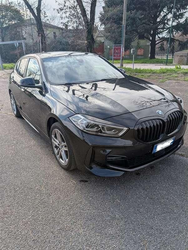 Usata BMW 118 M Sport 136 CV (100 kW) 2022 Nero Utilitaria