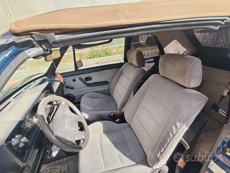 Usata VW Golf Cabriolet 73 CV (53 kW) 1992 Blu Cabrio