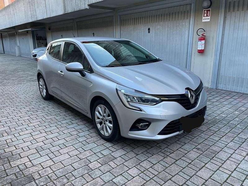 Usata Renault Clio V Business 86 CV (63 kW) 2020 Argento Berlina