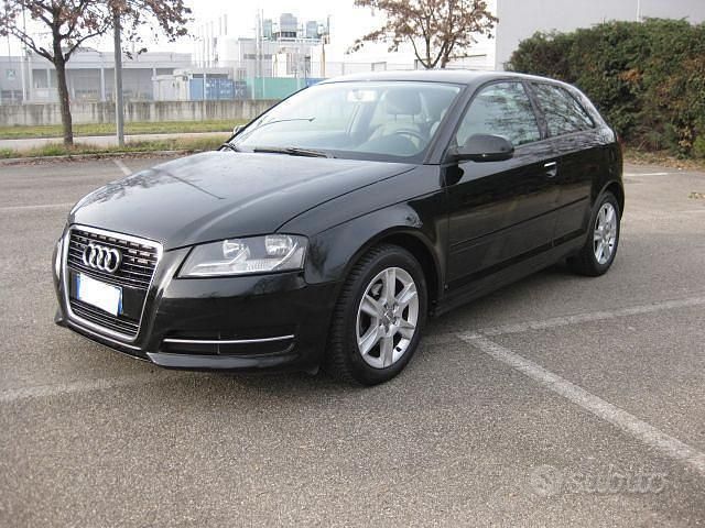 Usata Audi A3 105 CV (77 kW) 2011 Nero Utilitaria