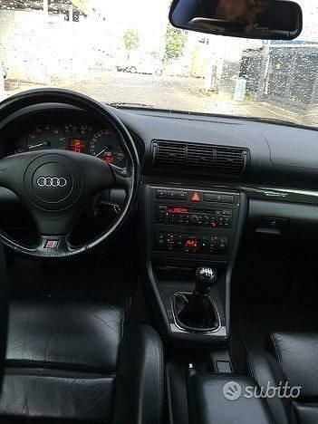 Usata Audi S4 265 CV (194 kW) 2000 Nero Station wagon