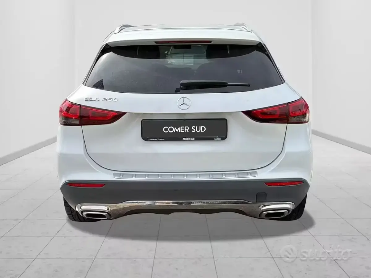 Usata Mercedes GLA250 224 CV (164 kW) 2021 Bianco SUV