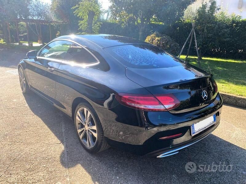 Usata Mercedes C220 170 CV (125 kW) 2016 Nero Coupé