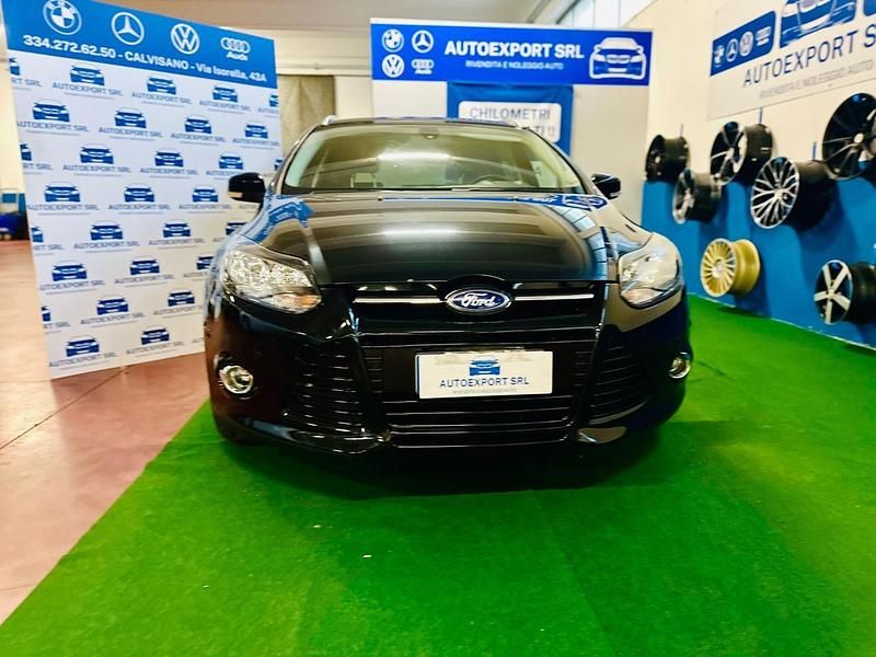 Usata Ford Focus 120 CV (88 kW) 2014 Nero Berlina