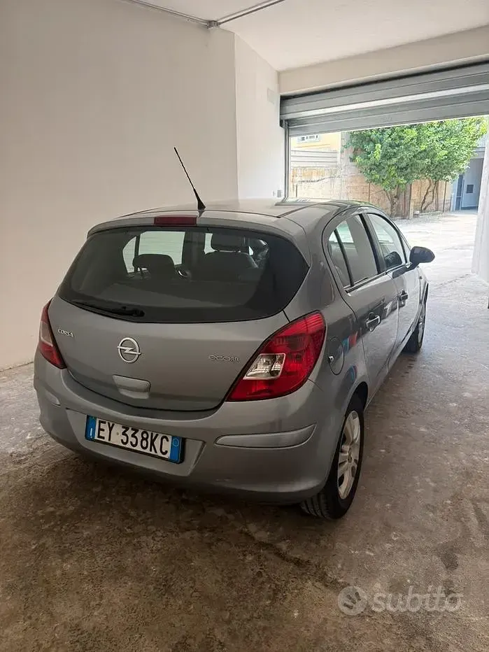 Usata Opel Corsa 75 CV (55 kW) 2015 Grigio Utilitaria