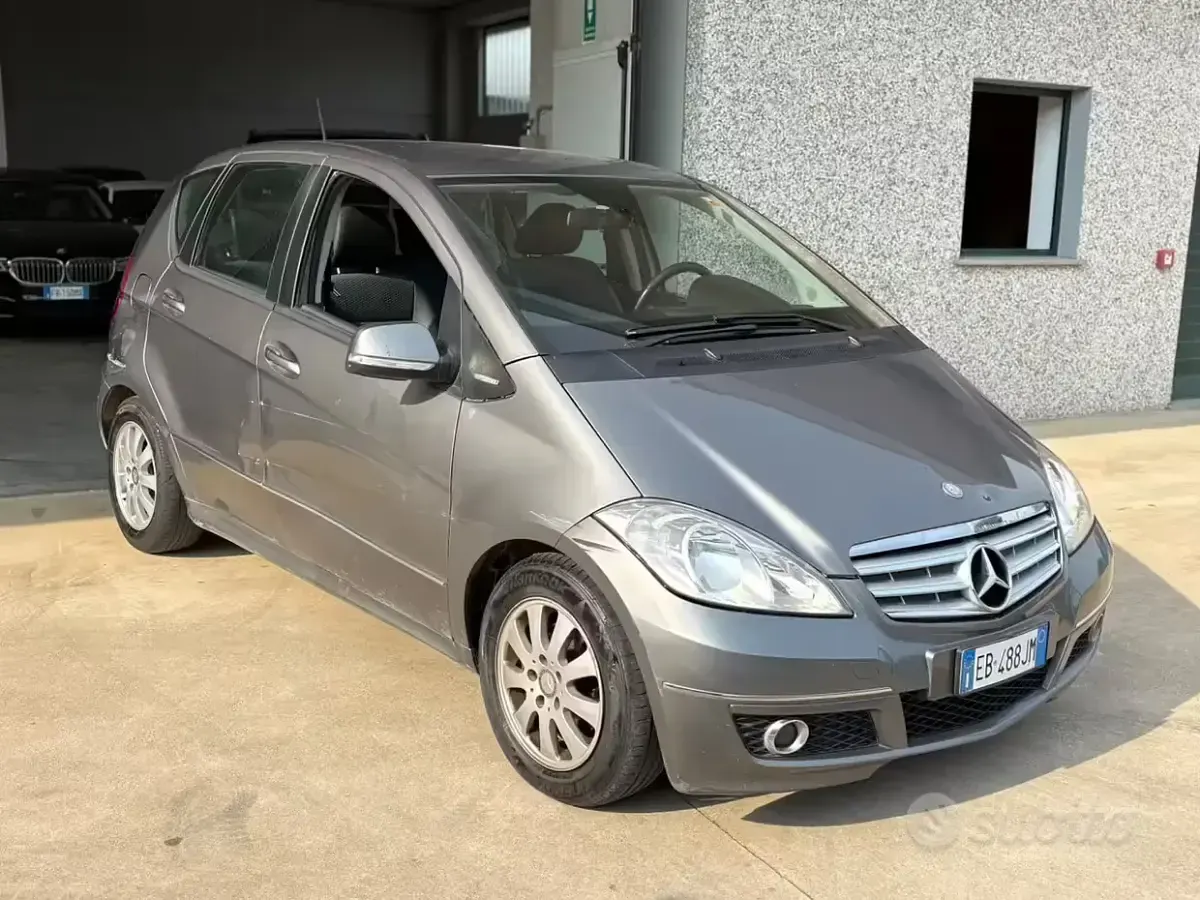 Usata Mercedes A160 Avantgarde 82 CV (60 kW) 2010 Grigio Berlina