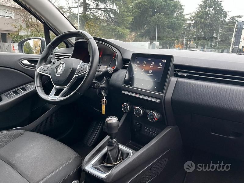 Usata Renault Clio V 85 CV (62 kW) 2020 Grigio Berlina