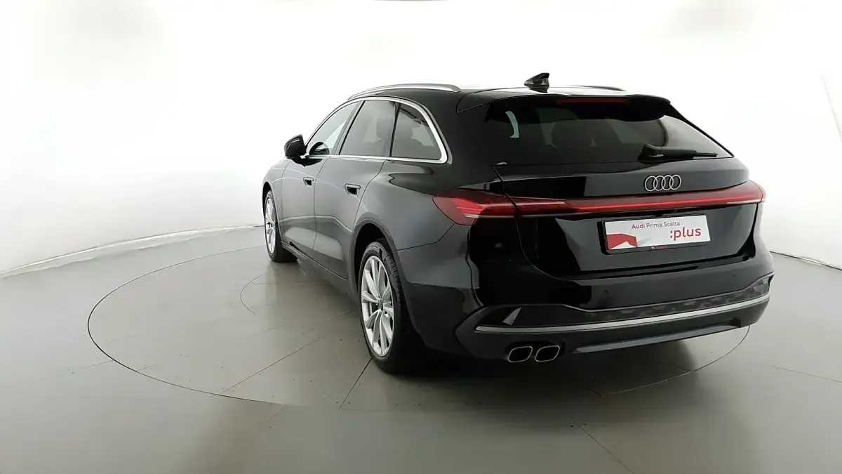 Usata Audi A5 Advanced Plus 204 CV (150 kW) 2025 Nero mito metallizzato Station wagon