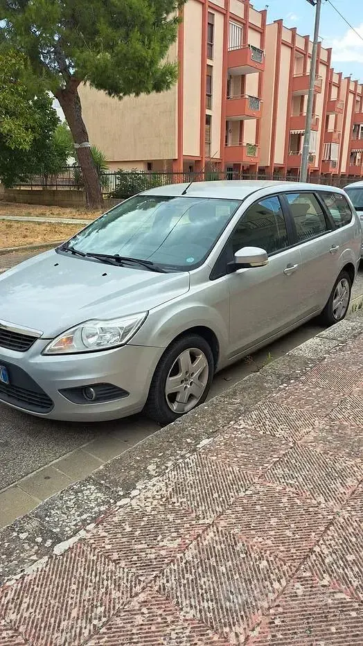 Usata Ford Focus 90 CV (66 kW) 2008 Grigio Station wagon