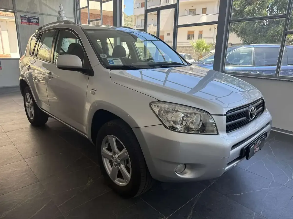 Usata Toyota RAV4 136 CV (100 kW) 2006 Other SUV