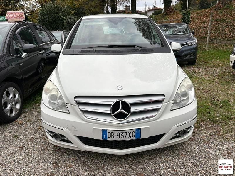 Usata Mercedes 180 108 CV (79 kW) 2008 Bianco Berlina
